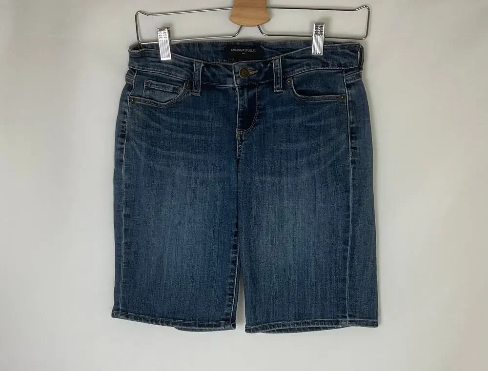 Banana Republic Women’s Petite Denim Bermuda Shorts Size 24/00P Stretch Blue